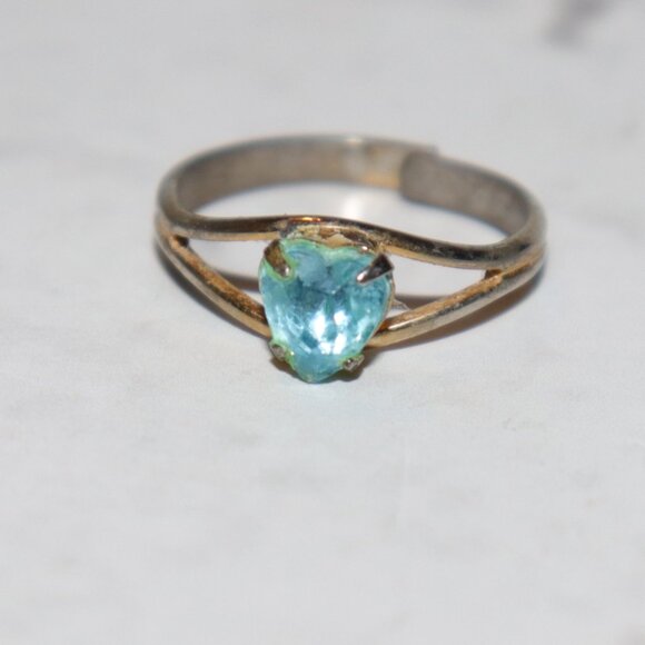 💙 Vintage Heart-Shaped Blue Gem Ring · Adjustable Size 5–7 💙 - Picture 1 of 5